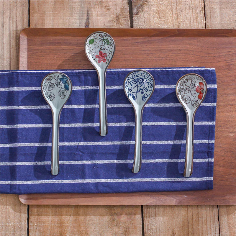 Axya Hand-painted Floral Ceramic Spoon, 16.5*5cm, Japanese Retro Style