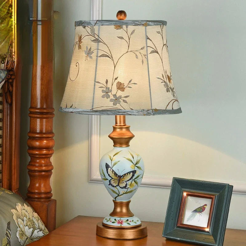Axyaa Retro Resin Table Lamp - Romantic Warm Bedroom Decor