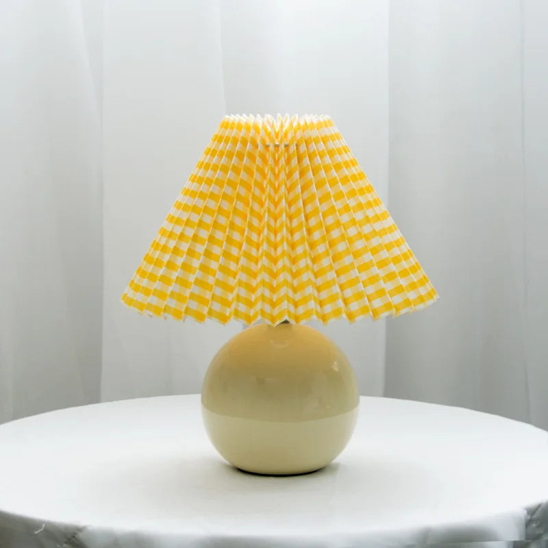 Axya Vintage Pleated Table Lamp with LED Tricolored Bulb