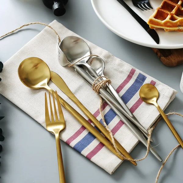 Axya Stainless Steel Cutlery Set - High-grade Western Steak Dinnerware