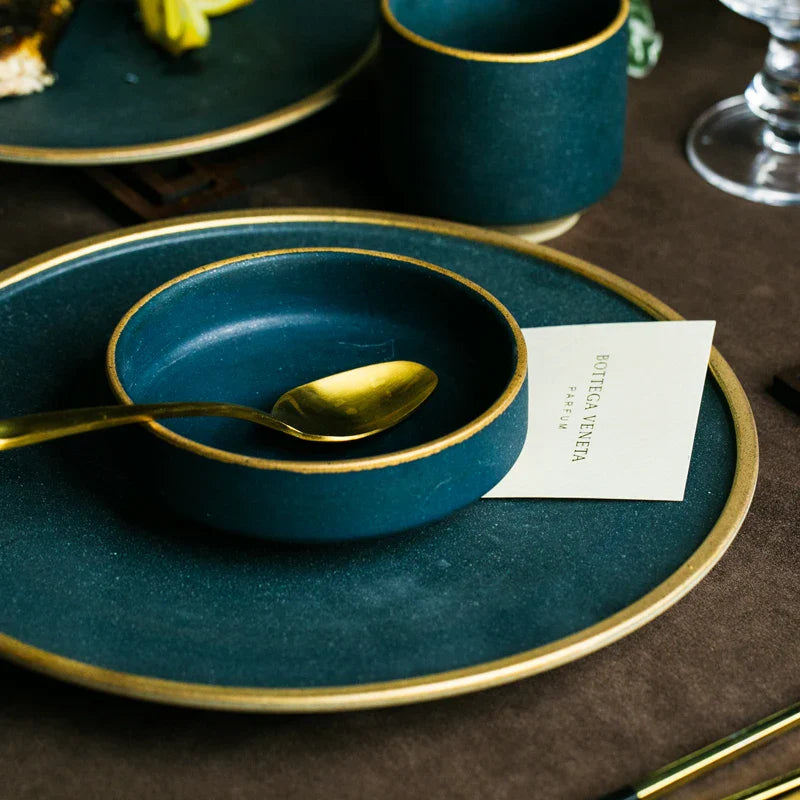 Axya Gold-rimmed Ceramic Dinner Plate for High-end Dining