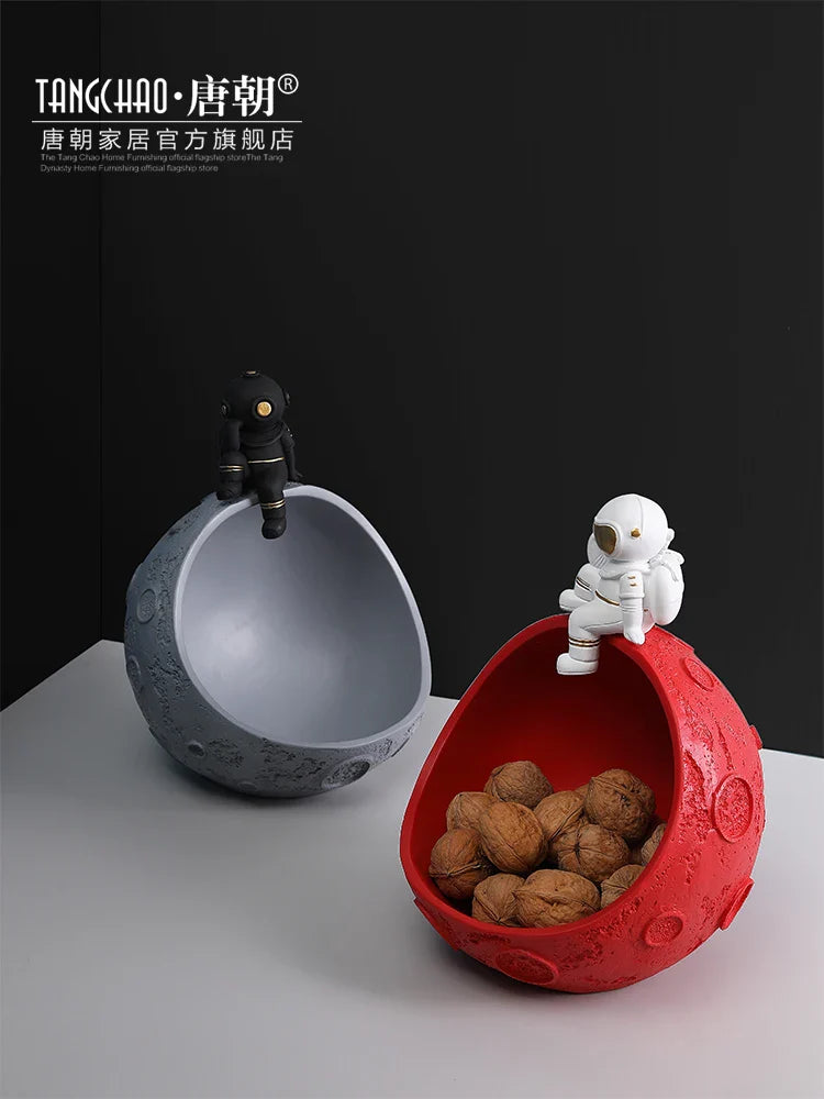 Axya Astronaut Porch Storage Tray: Creative Home Accessories & Ornaments