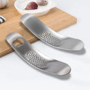 Axyaa Curved Stainless Steel Garlic Press Mincer Slicer Cutter Kitchen Tool
