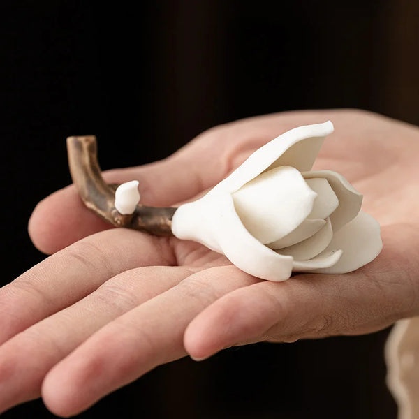 White Porcelain Gardenia Ceramic Tea Table Decoration by Axya