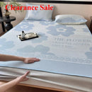 Axyaa Carbon Light Antibacterial Ice Silk Mat Mattress Three-Piece Set