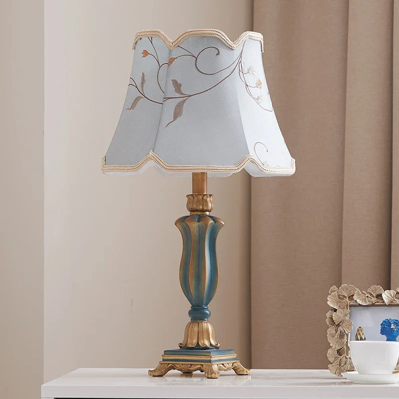 Axyaa Retro Country Style Bedside Table Lamp