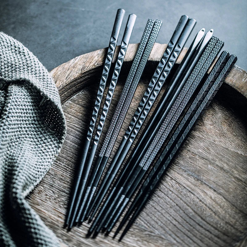 Axya™ Japanese Black Alloy Pointed Chopsticks, Anti-Slip Moisture-Proof Tableware