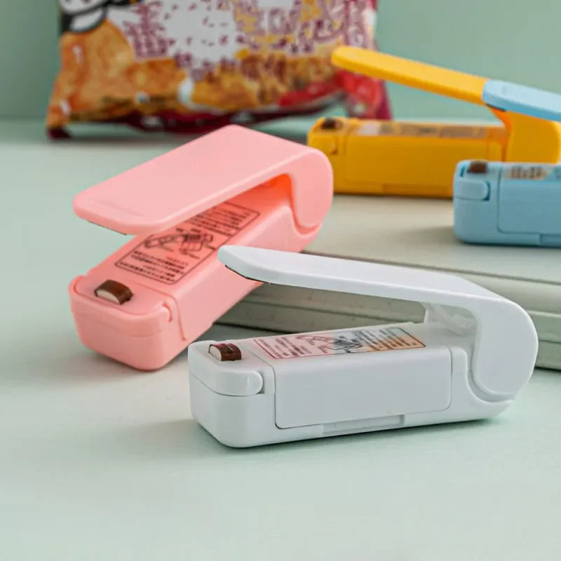 Axyaa Sealing Clip: Portable Moisture-proof Hand Press Snack Sealer