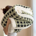Axyaa Houndstooth Jacquard Fleece Blanket: Cozy Sofa Bed Throw for Spring & Autumn
