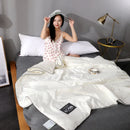 Axyaa Luxury Silk Quilt Queen Comforter Ultra-Soft Spring/Summer Satin Quilted High-End