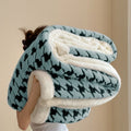 Axyaa Houndstooth Jacquard Fleece Blanket: Cozy Sofa Bed Throw for Spring & Autumn