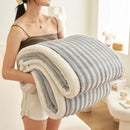 Axyaa 350g Full Extinction Wave Jacquard Blanket - Thick Coral Fleece Winter Blanket