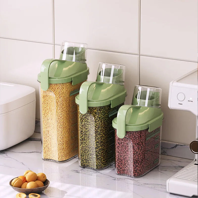 Axyaa 2500ML Food Storage Tank with Measuring Cup
