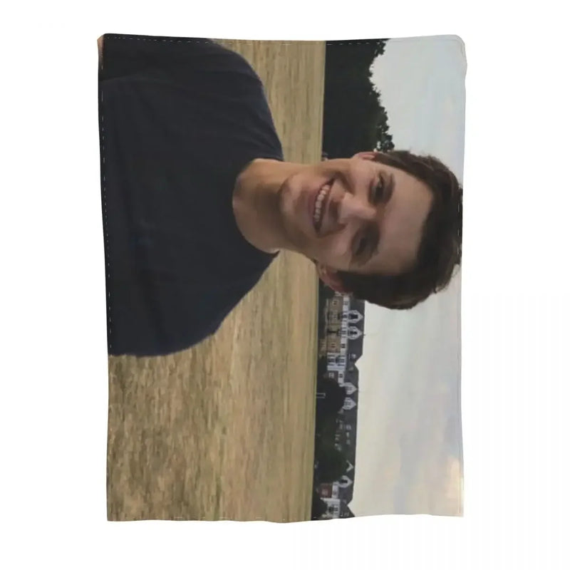Axyaa Retros Blanket - Personalized Throw for Bed or Beach
