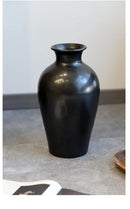 Axyaa Black Ceramic Vase & Flower Arrangement for High-End Chinese Living Room Décor