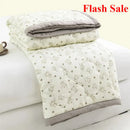 Axyaa Cotton Summer Quilt: Skin-friendly, Cool, & Stylish for Students & Air Conditioning