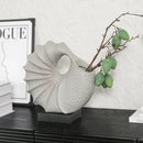 Axyaa Resin Conch Shell Vase Sculpture for Home Decoration