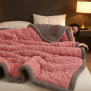 Axyaa Geometric Pattern Fleece Winter Blanket, Queen Size Plush Bedspread