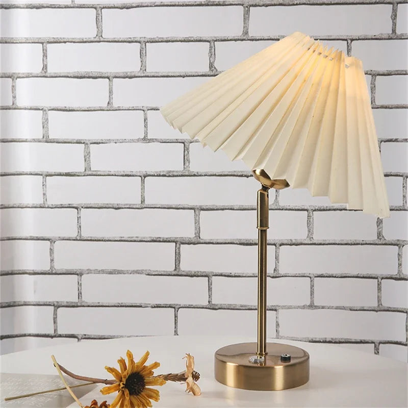 Axya Retro Adjustable LED Desk Lamp for Living Room and Bedroom