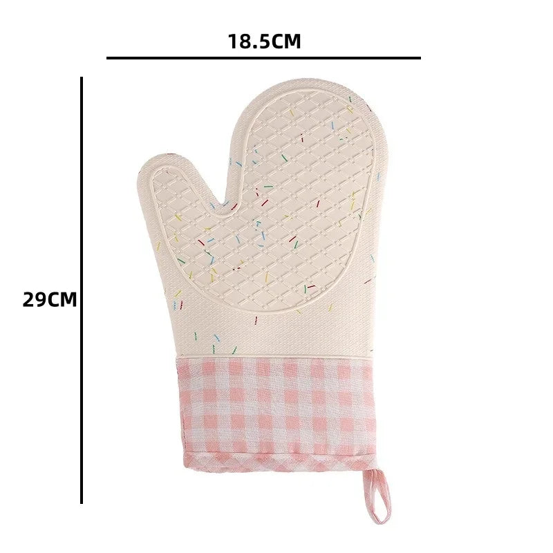 Axyaa Silicone Oven Glove: Heat-resistant, Flexible, Stylish Microwave Baking Accessory
