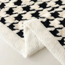Axyaa Houndstooth Jacquard Fleece Blanket: Cozy Sofa Bed Throw for Spring & Autumn