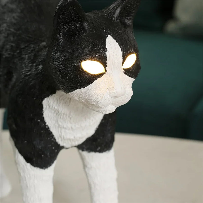 Axyaa Resin Cat Table Lamp Nordic Bedroom LED Light Fixtures Home Decor Lighting