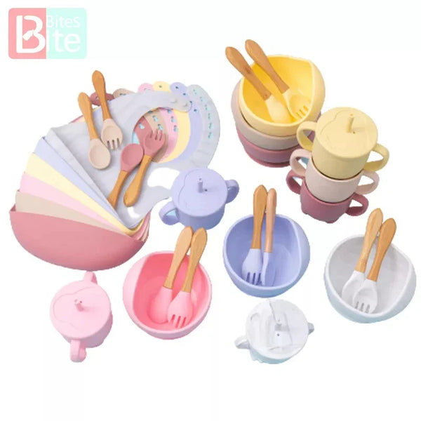 Axya Silicone Baby Feeding Set: Bowl, Spoon, Non-Slip, BPA-Free