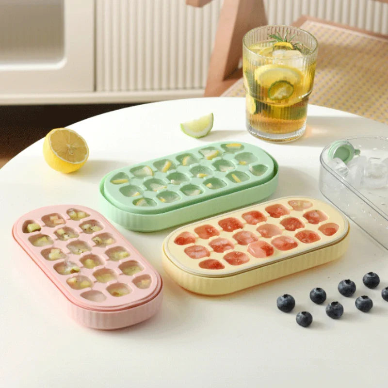 Axyaa Silicone Ice Mold with Lid: 18 Grid Food-grade Ice Storage Container