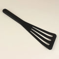 Axyaa Silicone Fish Drain Shovel: Non-Stick, High-Temp Resistant Kitchen Utensil