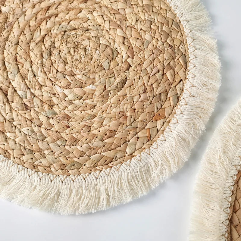 Axya Round Straw Placemat Set with Insulated Fringe Coasters