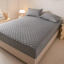 Axyaa Waterproof Quilted Mattress Protector - Non-slip Fitted Sheet Pad - 140/160/180/200