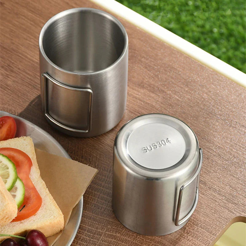 Axyaa Stainless Steel Portable Beer Mug with Lid & Foldable Handle