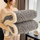 Axyaa Velvet Bed Blanket Luxury Comforter, Thick & Warm, Machine Washable
