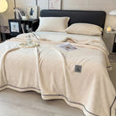 Axyaa White Knitted Velvet Throw Blanket Soft Fleece Bedspread Warm All-season Blanket