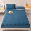 Axyaa Fluffy Plush Velvet Fitted Sheet for Winter - Quilted Mattress Cover