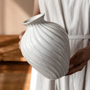 Axyaa Luxury Threaded Ceramic Desktop Hydroponic Vase - French Light Relief Ornament