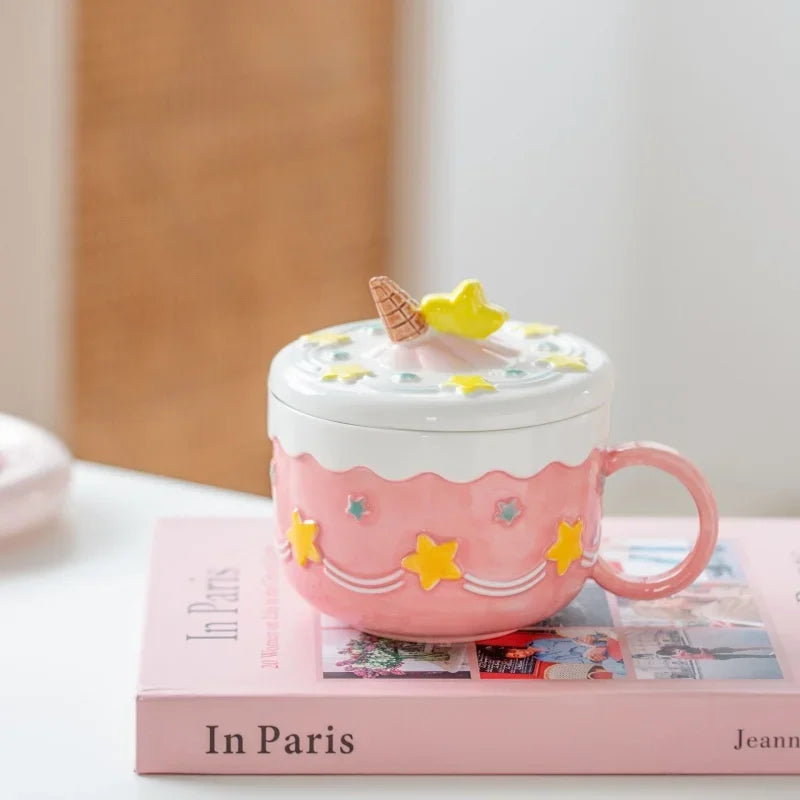Axyaa Ceramic Cake Pattern Coffee Mug with Cover and Large Capacity