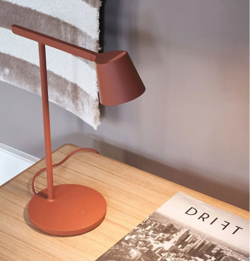 Axya Minimalist Nordic Study Desk Lamp for Bedroom