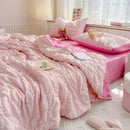 Axyaa Summer Seersucker Comforter Quilt - Cool & Refreshing Machine Washable Blanket