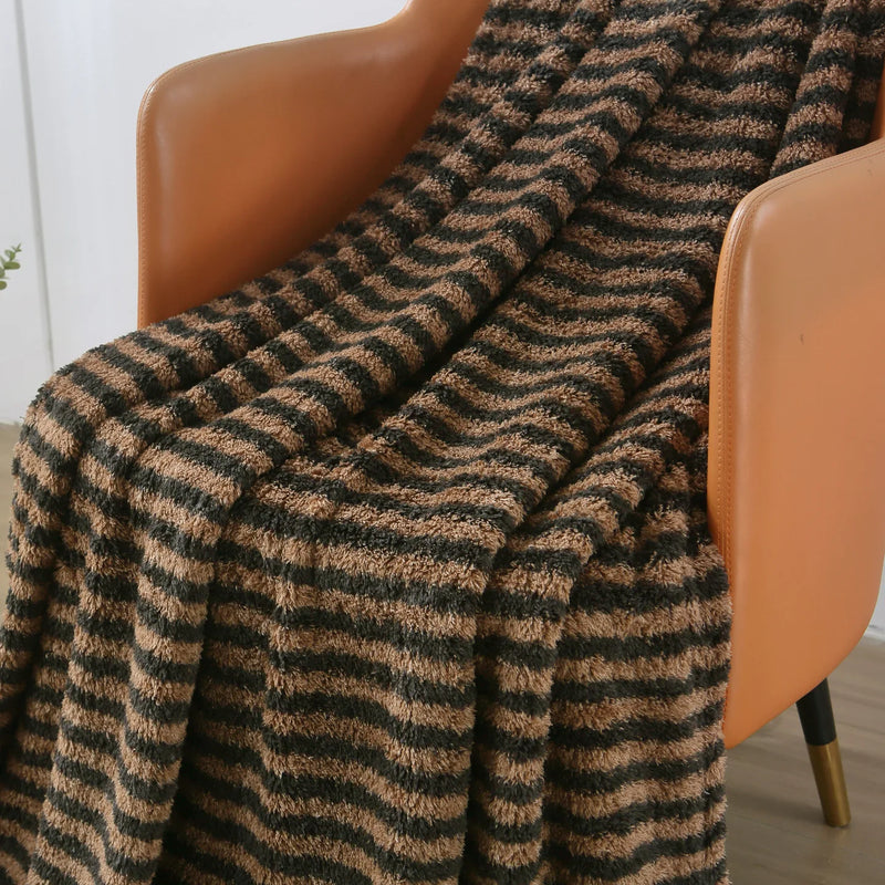 Axyaa Camel Brown Fleece Throw Blanket 130x170cm - Luxury Ultra-Plush for Home Office