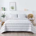 Axyaa Oversized Super King White Quilt Set with Triangle Print - 3 Piece