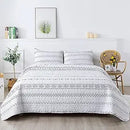 Axyaa Oversized Super King White Quilt Set with Triangle Print - 3 Piece
