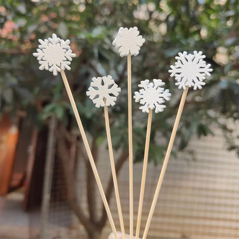 Axyaa Christmas Fruit Skewers: Santa Claus, Snowflake, Xmas Tree Forks