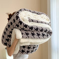 Axyaa Houndstooth Jacquard Fleece Blanket: Cozy Sofa Bed Throw for Spring & Autumn