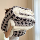 Axyaa Houndstooth Jacquard Fleece Blanket: Cozy Sofa Bed Throw for Spring & Autumn