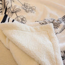 Axyaa Luxe Floral Fleece Throw Blanket with "LOVE" Motif, Black & Whiteucer标题