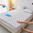 Axyaa Quilted Waterproof Mattress Protector, Soft Jacquard Fitted Bed Cover