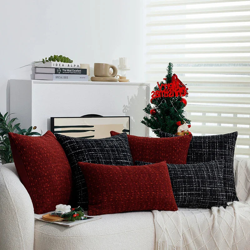 Axyaa Christmas Retro Black/Red Pillowcase 45x45cm for Home Decor