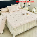 Axyaa Cartoon Jacquard Ice Doudou Soft Mat Three-piece Set