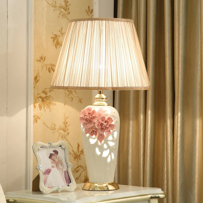 Axyaa European Style Ceramic Flower Table Lamp